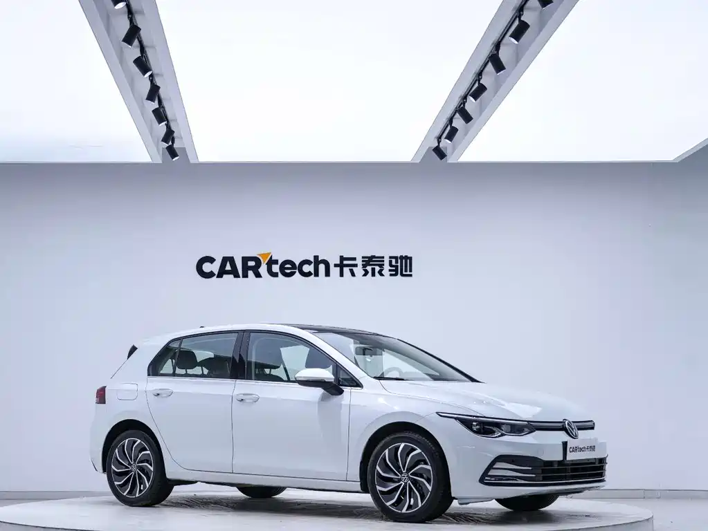 Volkswagen Golf 2021