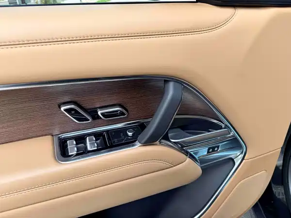 Land Rover Range Rover 2023
