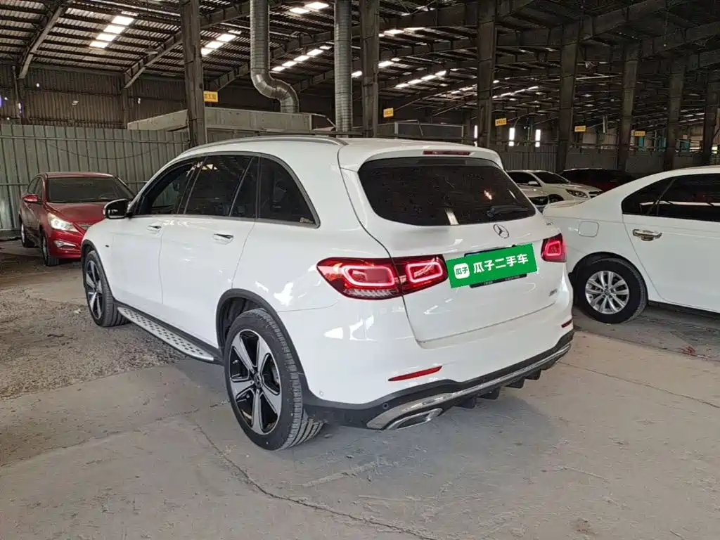 Mercedes-Benz GLC 2023