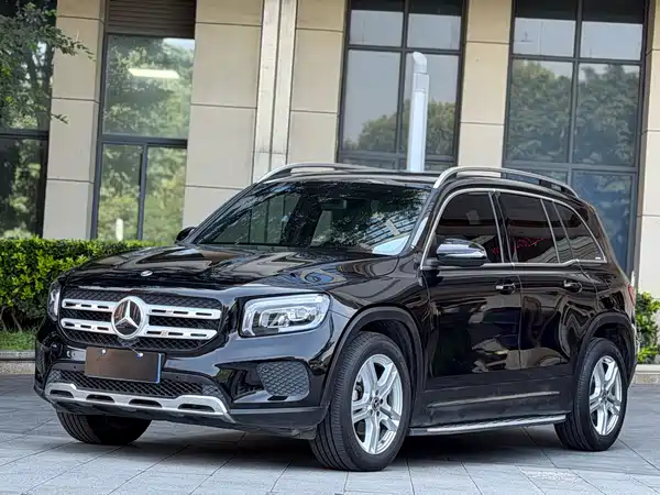 Mercedes-Benz GLB 2023
