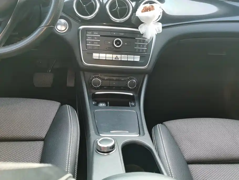 Mercedes-Benz CLA 2017 — фото 16