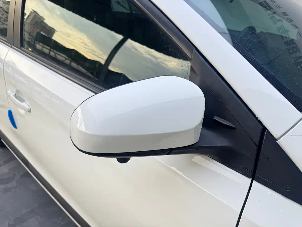 Toyota Yaris L 2023 — фото 41