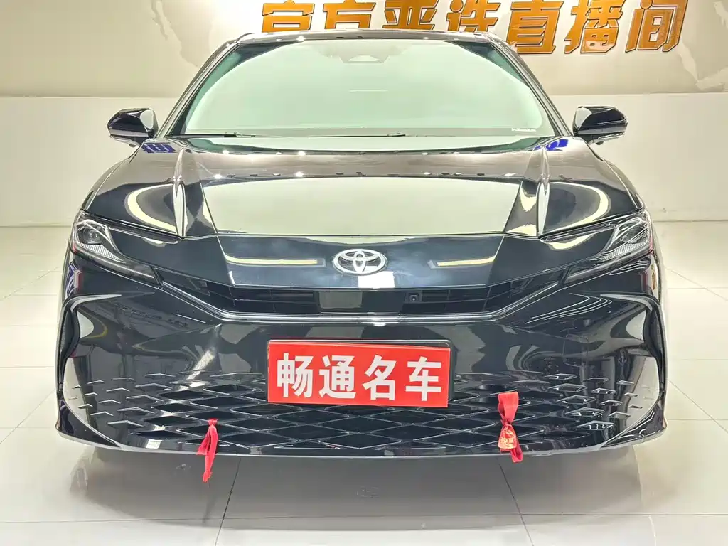 Toyota Camry 2025
