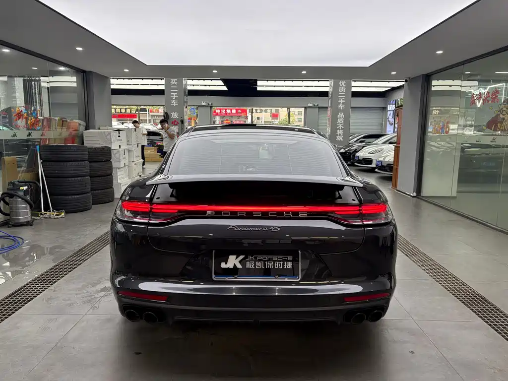 Porsche Panamera 2021 — фото 12