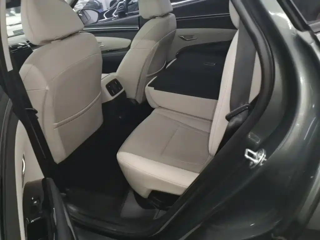 Hyundai Tucson 2021 — фото 17