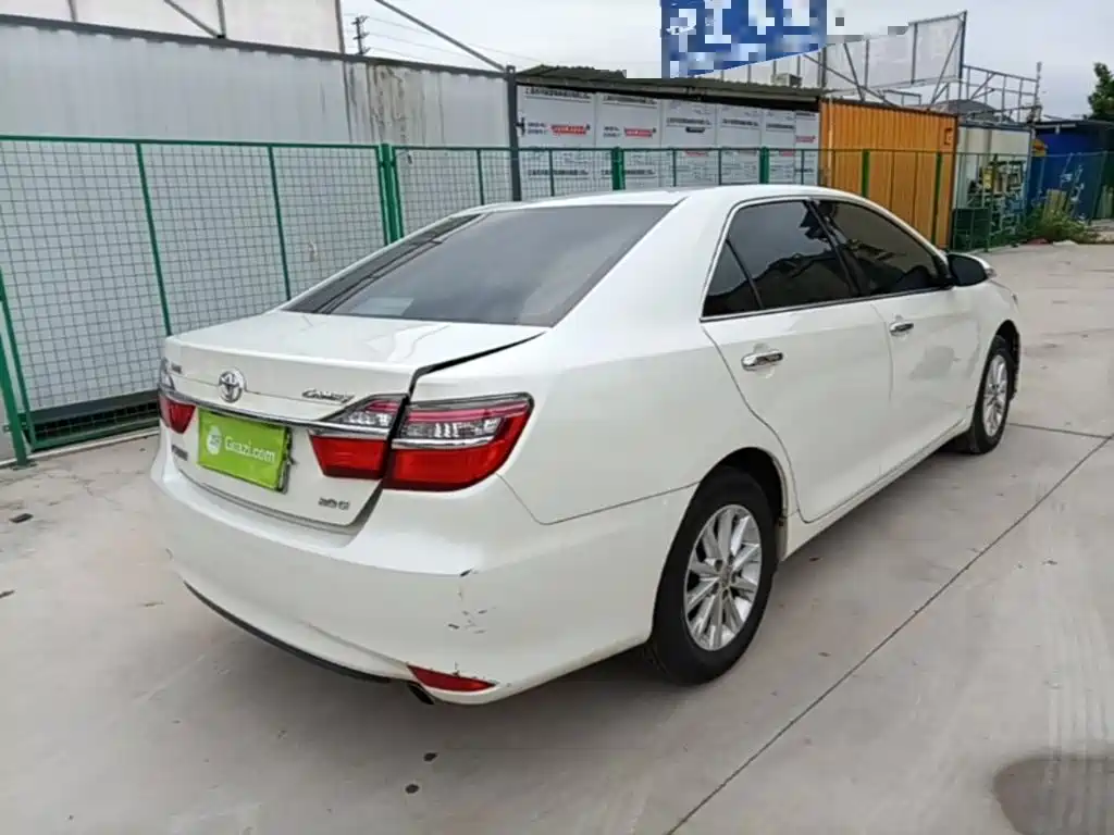 Toyota Camry 2017