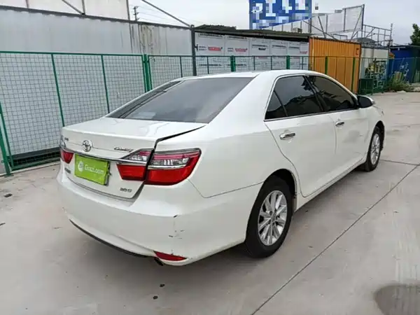 Toyota Camry 2017