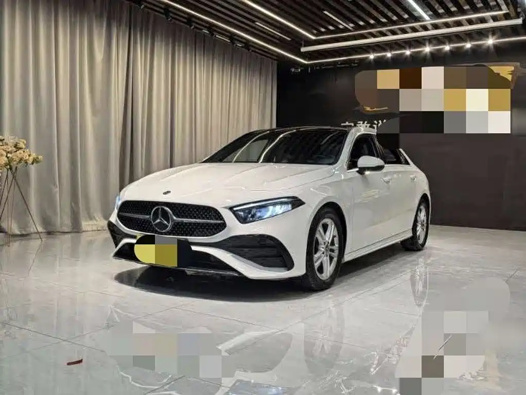 Mercedes-Benz A-Class 2024 — фото 1