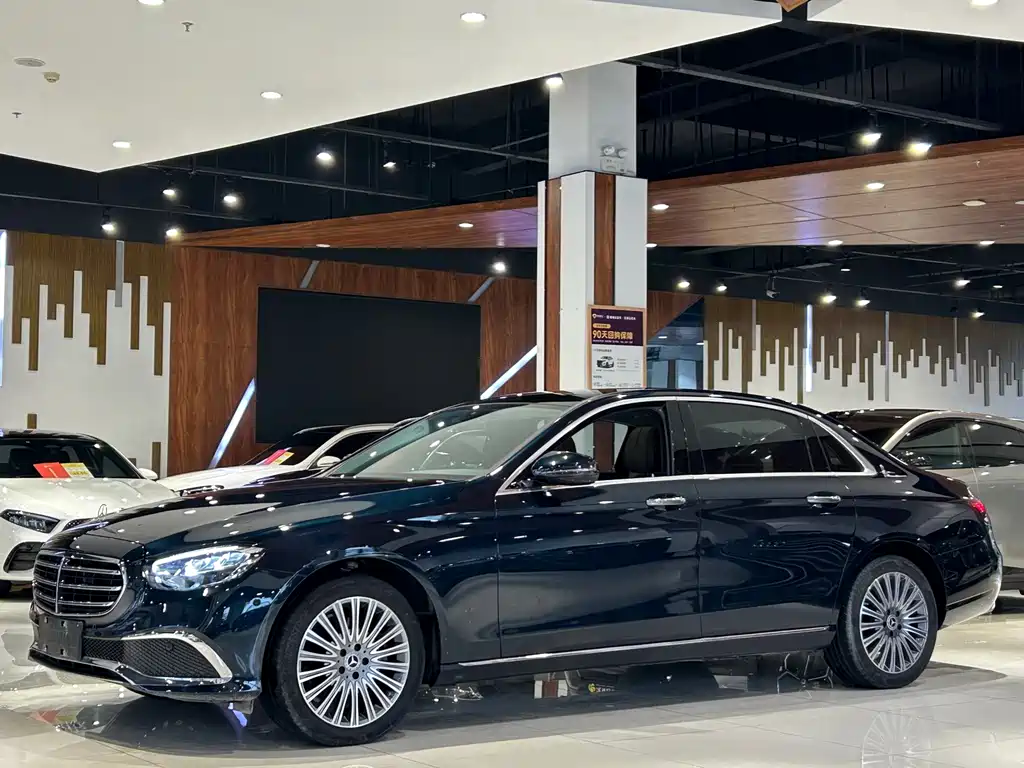 Mercedes-Benz E-Class 2024