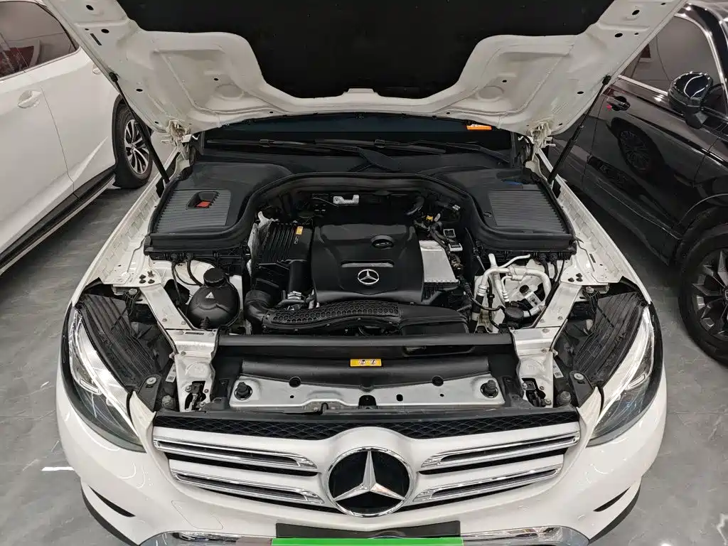 Mercedes-Benz GLC 2017 — фото 16