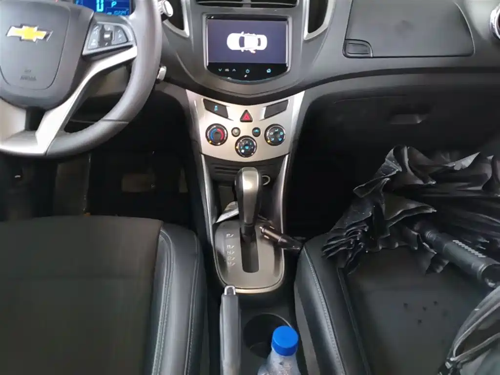 Chevrolet Trax 2015 — фото 14