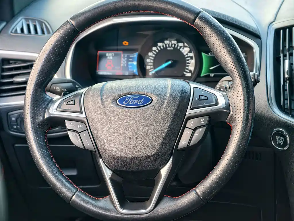 Ford Edge 2021 — фото 12