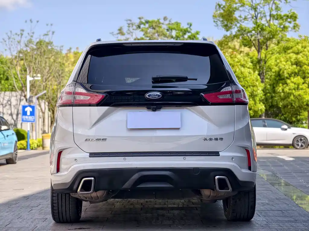 Ford Edge 2021 — фото 8