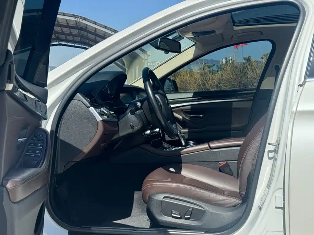 BMW 5 Series 2016