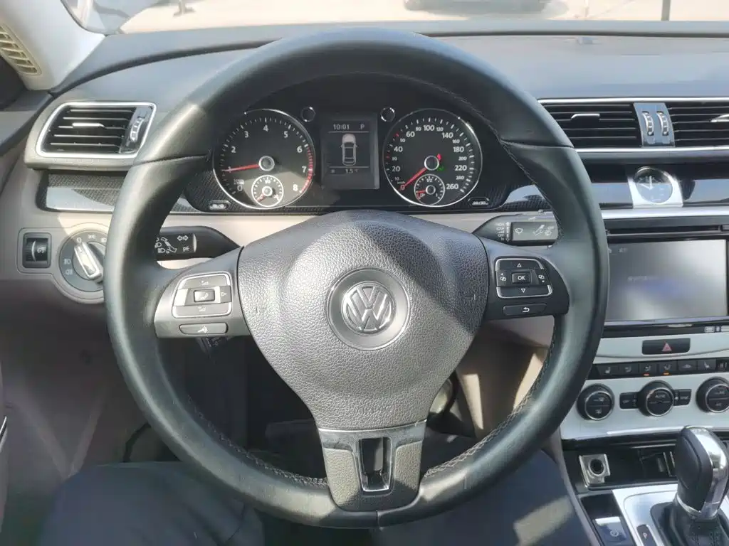 Volkswagen Magotan 2015