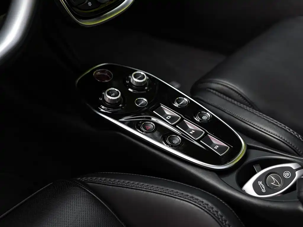McLaren GT 2022 — фото 13