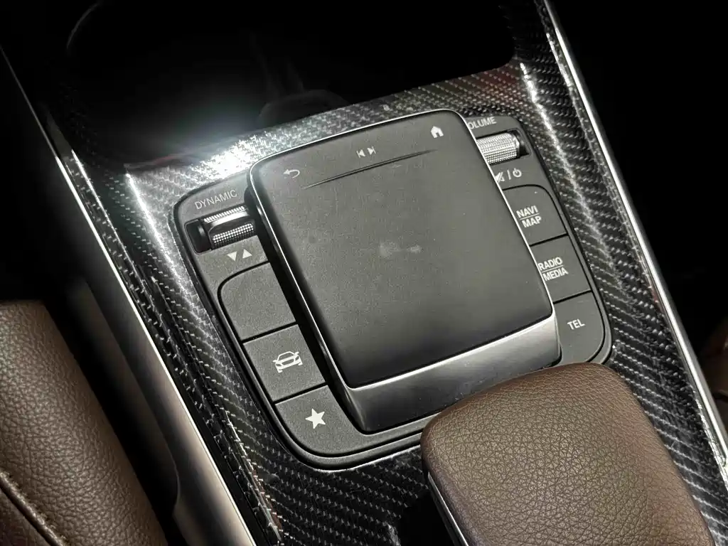 Mercedes-Benz GLB 2023 — фото 8