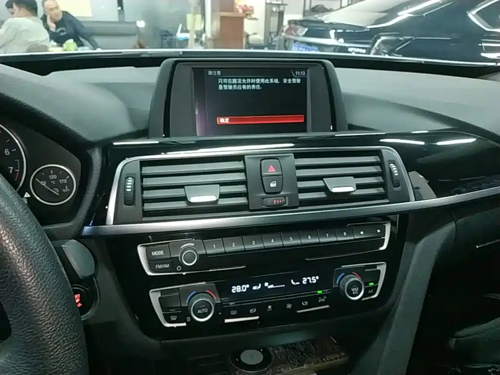 BMW 3 Series GT 2017 — фото 13