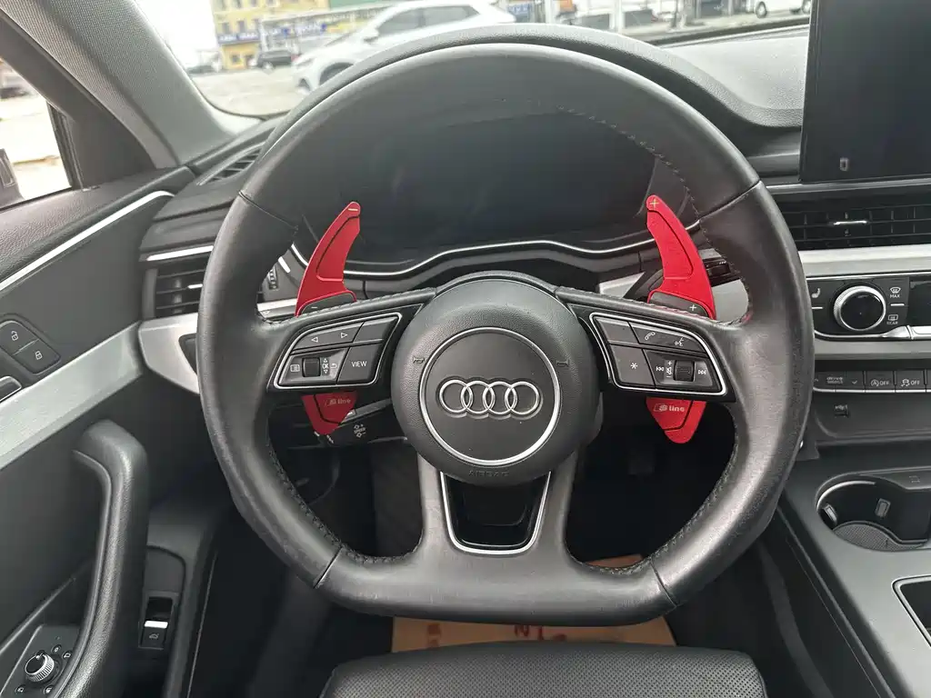 Audi A4L 2021 — фото 11