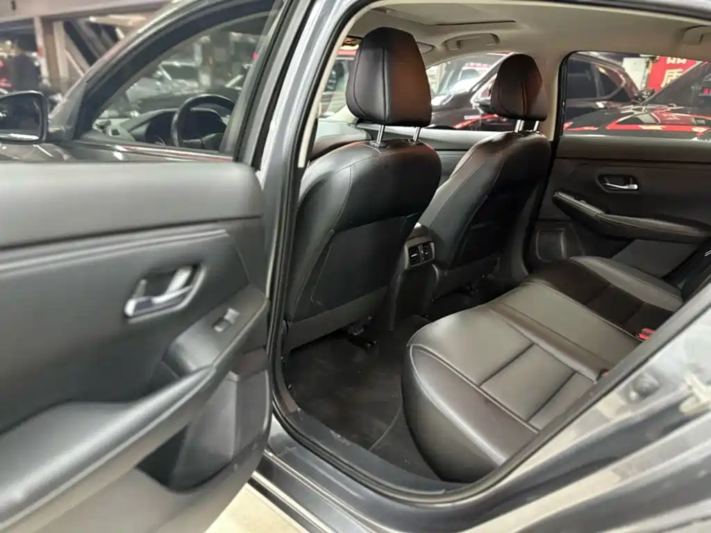 Nissan Sylphy 2021 — фото 23