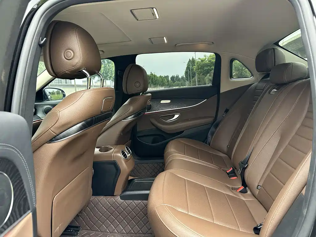 Mercedes-Benz E-Class 2017 — фото 5