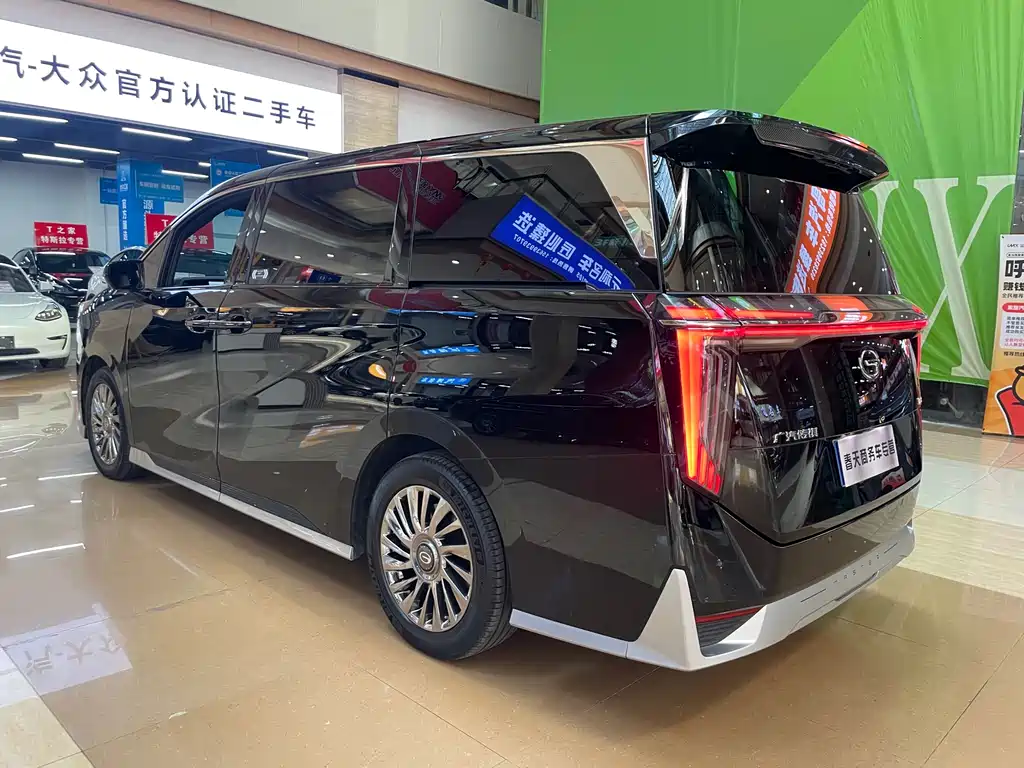 GAC Motor Trumpchi M8 2023 — фото 5