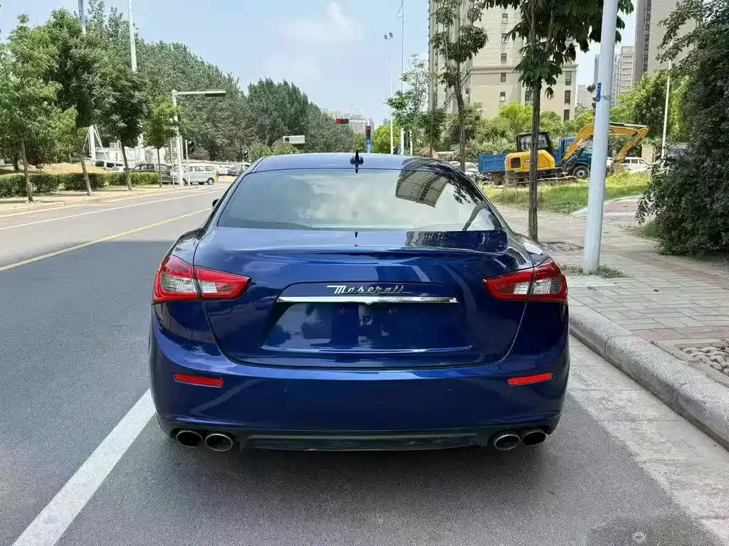 Maserati Ghibli 2017 — фото 5