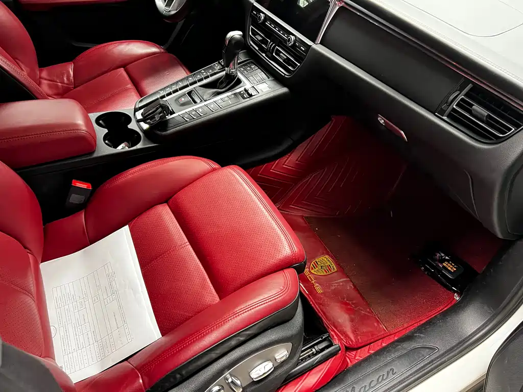 Porsche Macan 2021 — фото 14