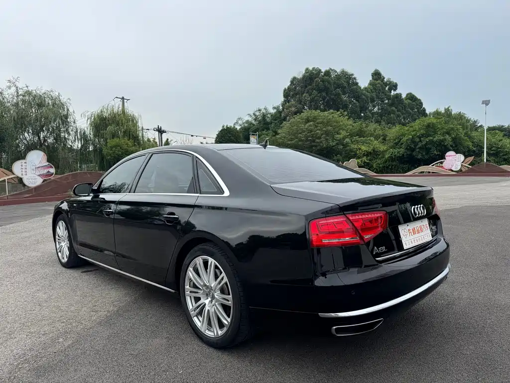 Audi A8 2013