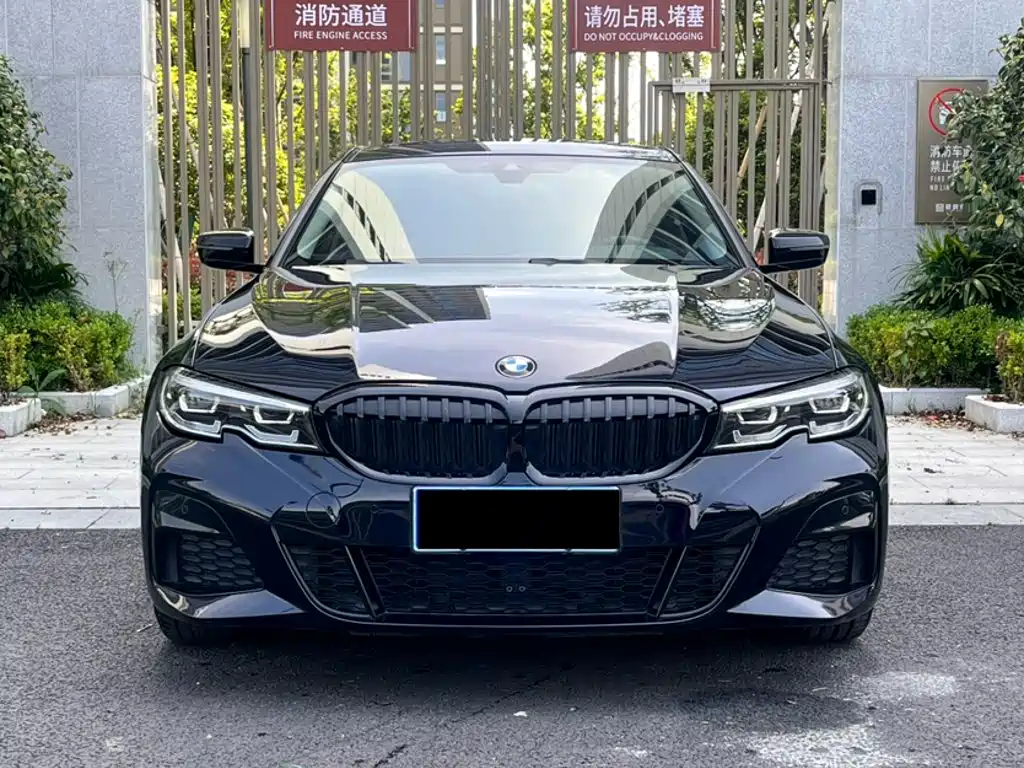 BMW 3 Series 2021 — фото 15