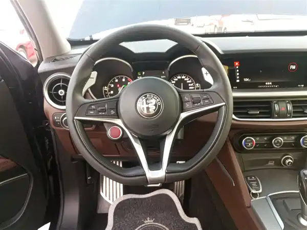 Alfa Romeo Stelvio 2019