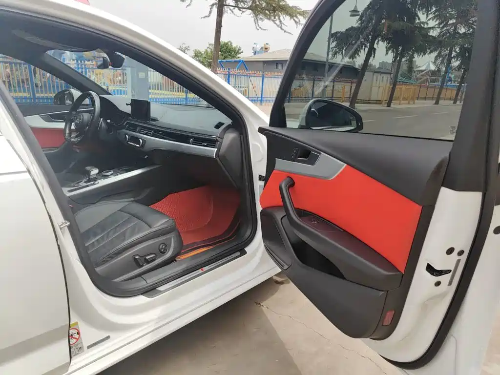 Audi A4L 2019