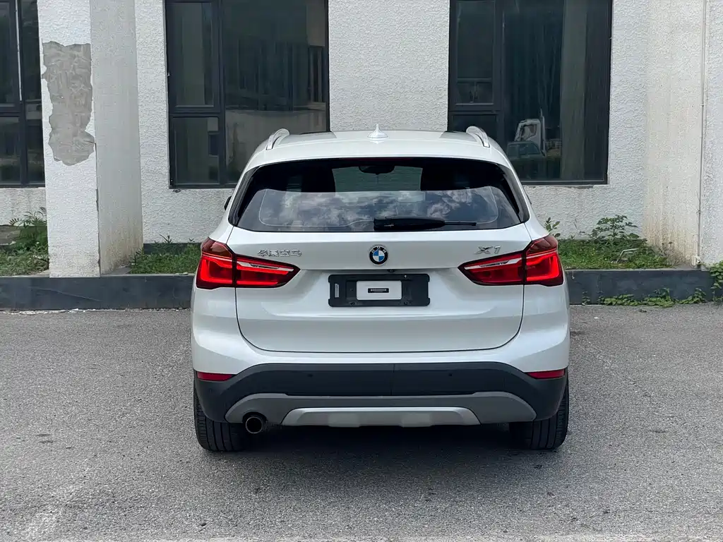 BMW X1 2017 — фото 5