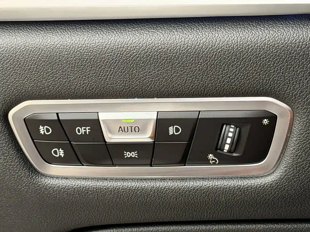 BMW X7 2021 — фото 18