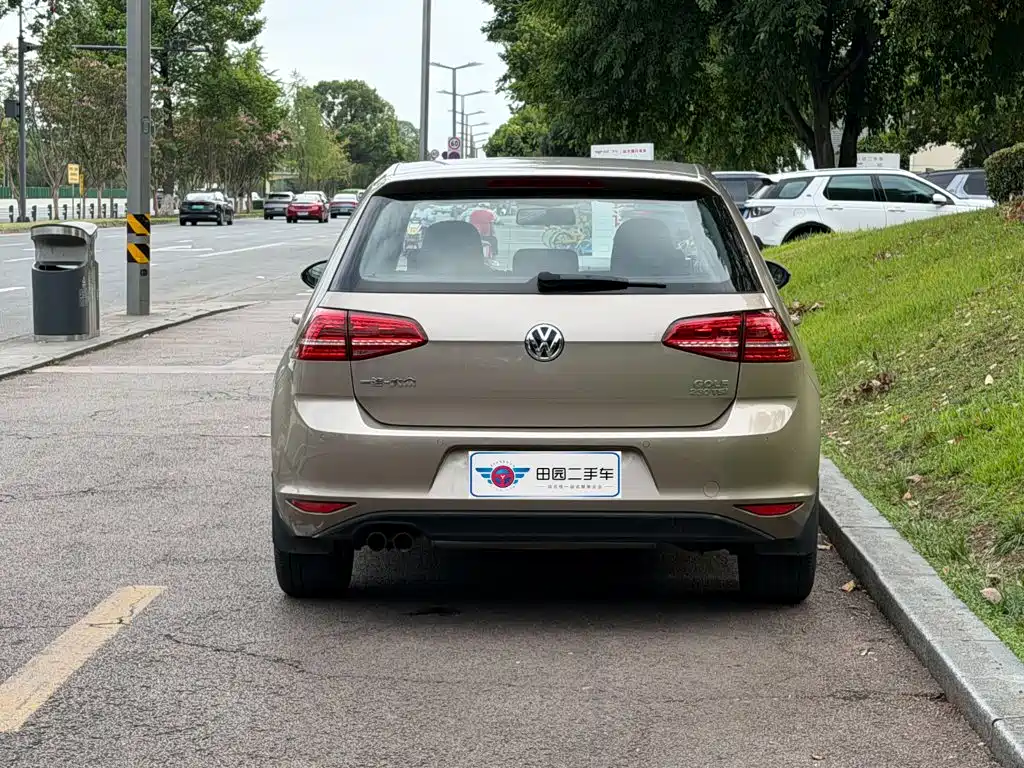 Volkswagen Golf 2016
