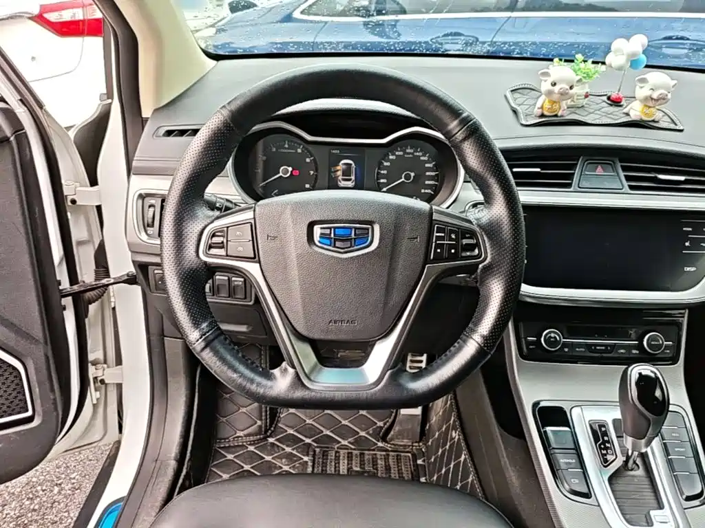 Geely Emgrand GS 2018 — фото 11