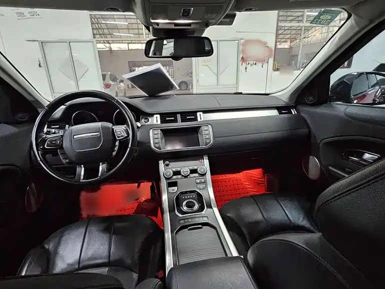 Land Rover Evoque 2018 — фото 13