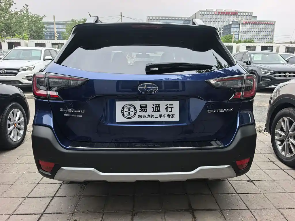 Subaru Outback 2022 — фото 16