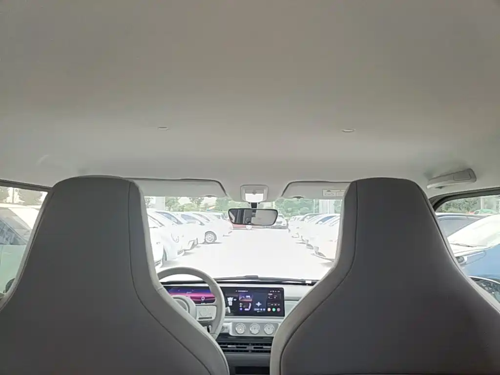 Wuling Air ev Clear Sky 2023 — фото 18