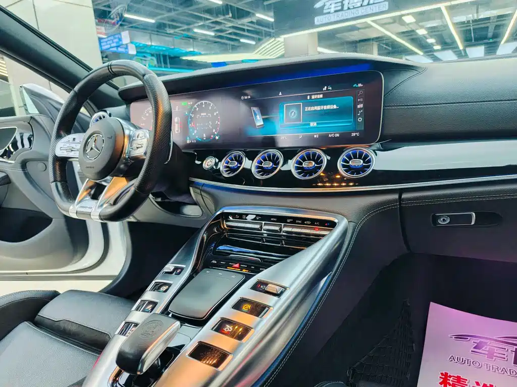 Mercedes-Benz AMG GT 2020 — фото 12