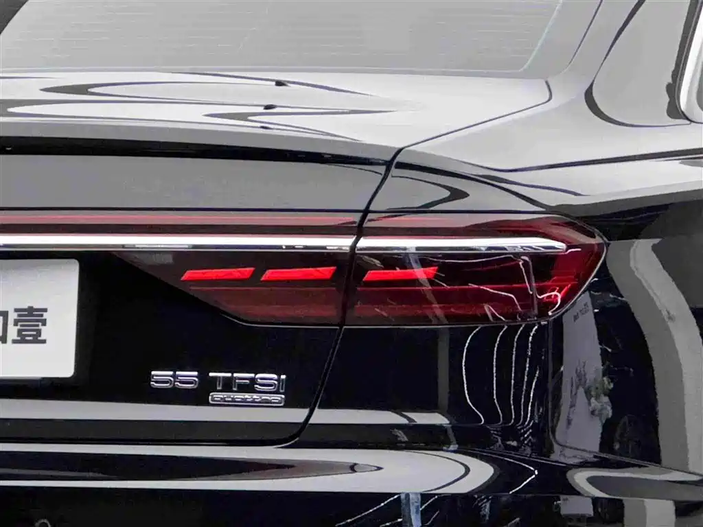 Audi A8 2025 — фото 6