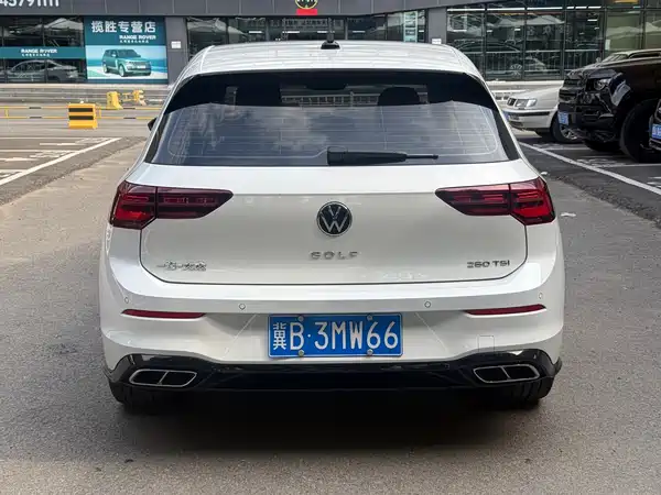 Volkswagen Golf 2022