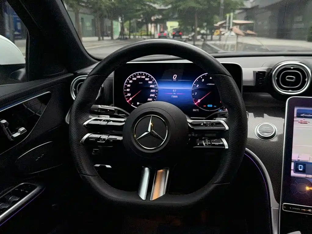 Mercedes-Benz C-Class 2022