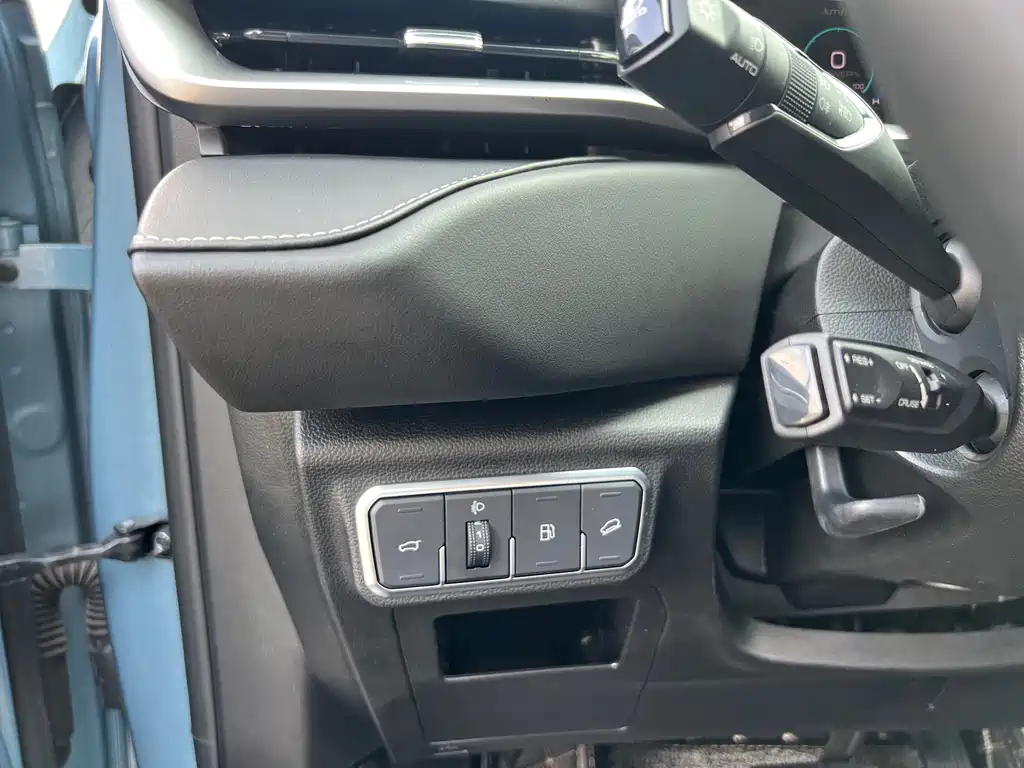 Haval H6 New Energy 2023 — фото 15