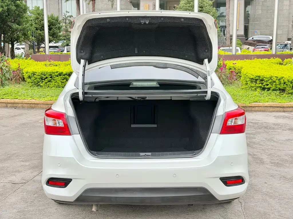 Nissan Sylphy 2017 — фото 19