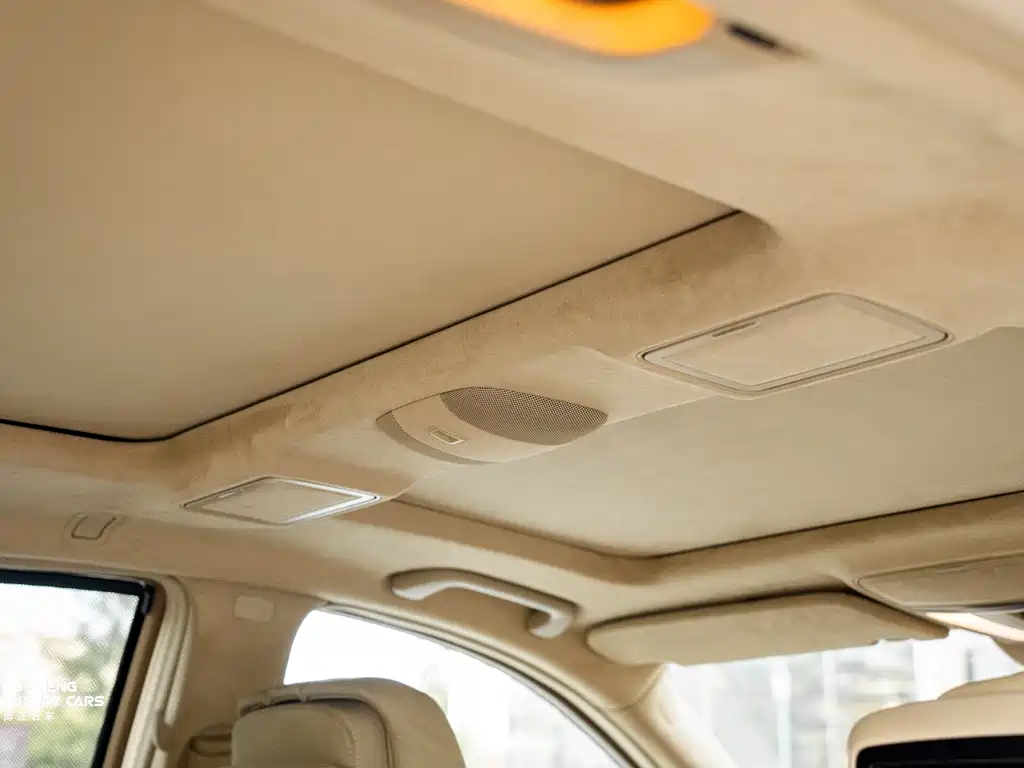 Mercedes-Benz S-Class AMG 2010 — фото 18