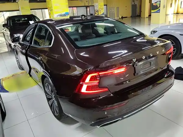 Volvo S60 2020