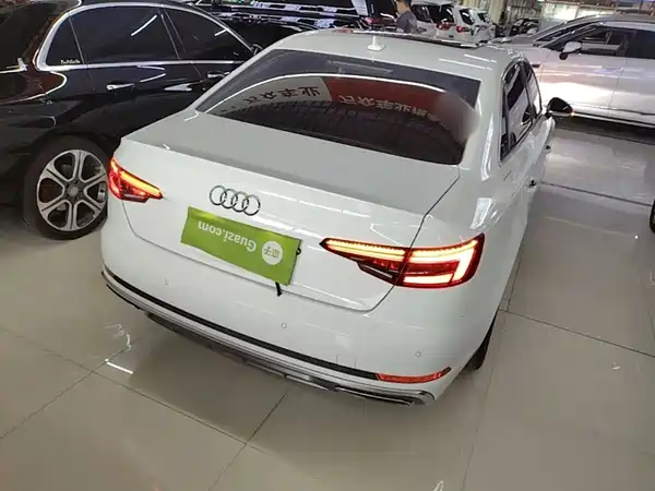 Audi A4L 2019