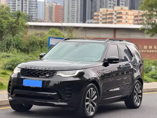Land Rover Discovery 2023