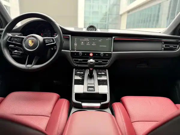 Porsche Macan 2022
